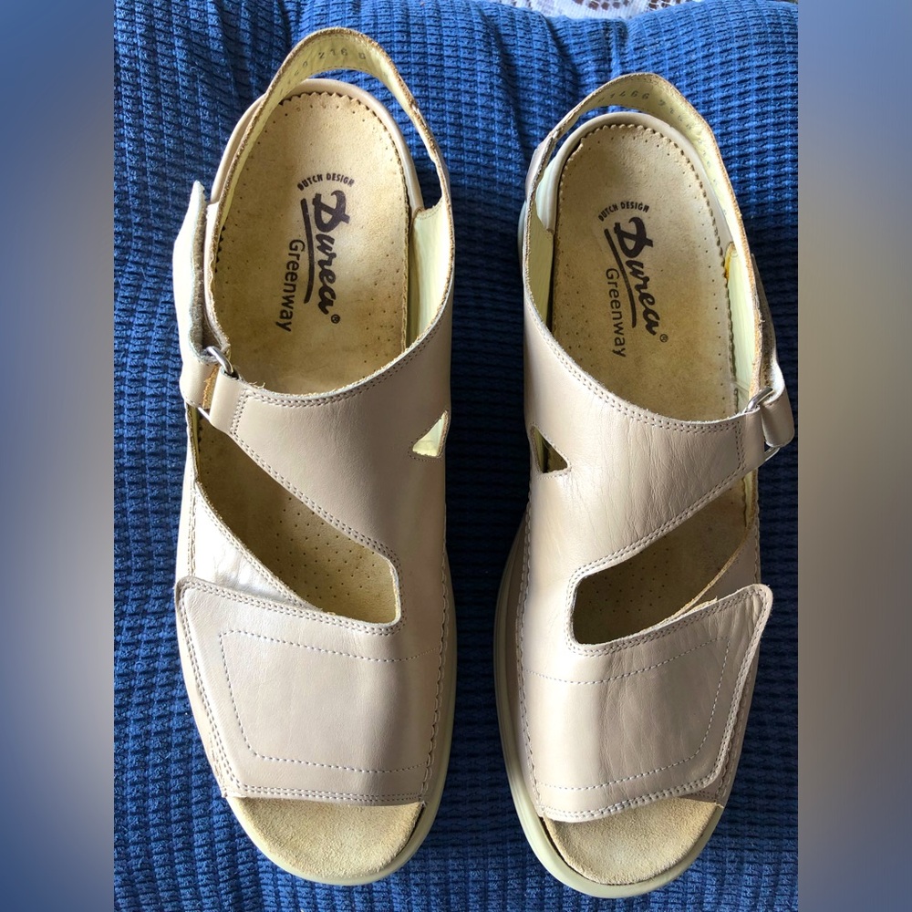 Durea Greenway sandals, taupe, womens 8.